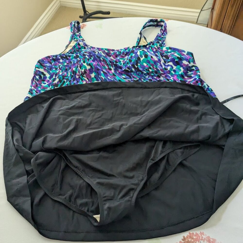 Womens Plus Sized 20W Swimsuit Skirt